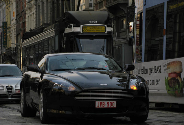 Aston Martin DB9