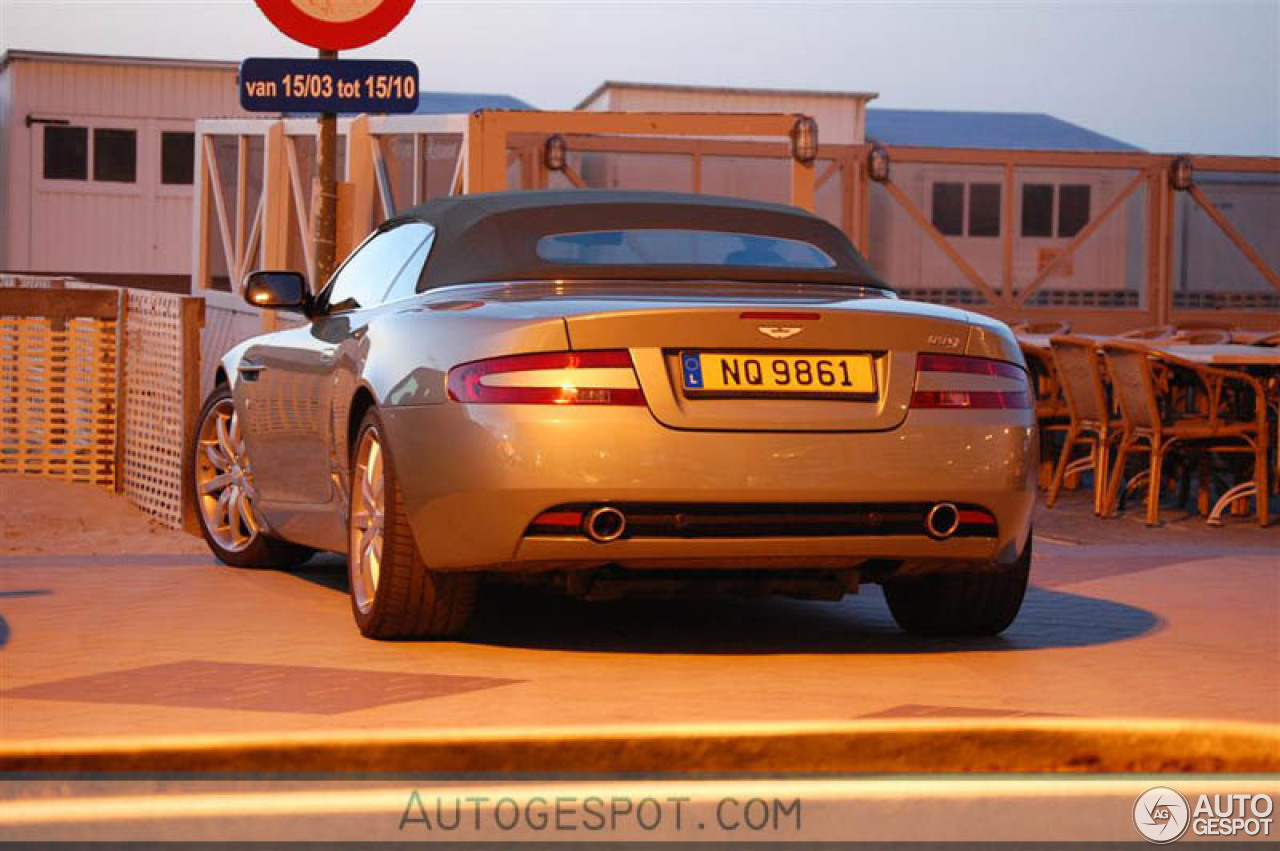 Aston Martin DB9 Volante