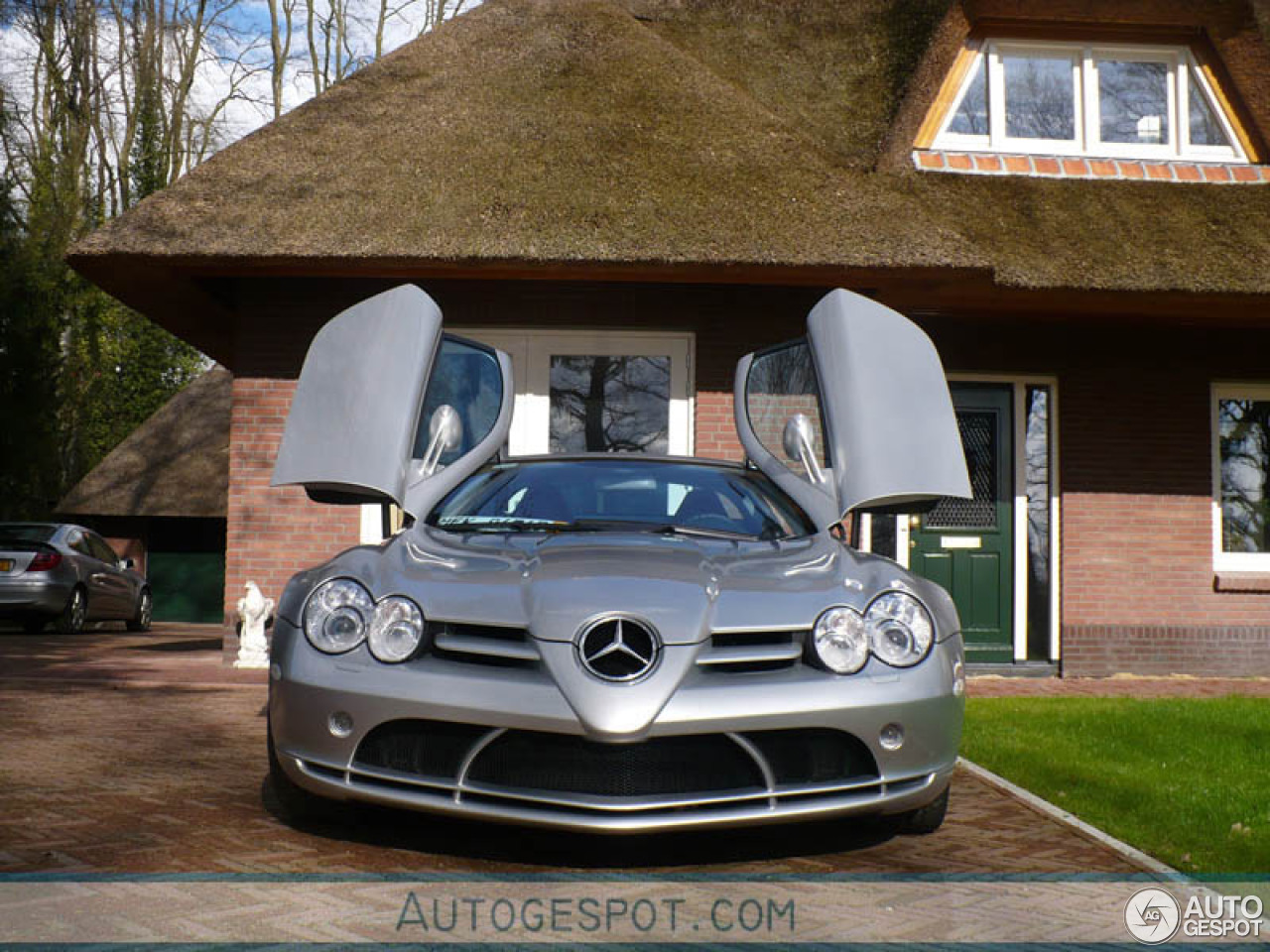 Mercedes-Benz SLR McLaren