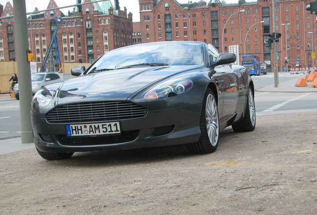 Aston Martin DB9 Volante