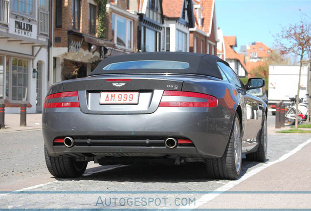 Aston Martin DB9 Volante