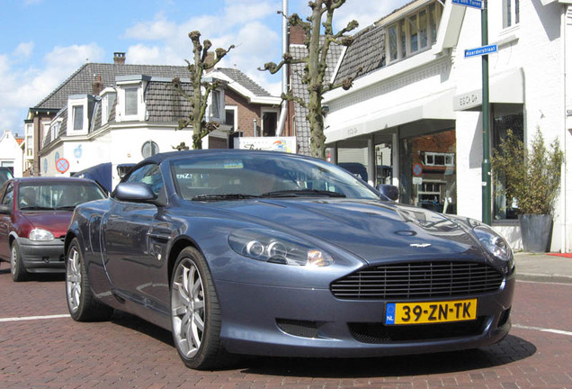 Aston Martin DB9 Volante