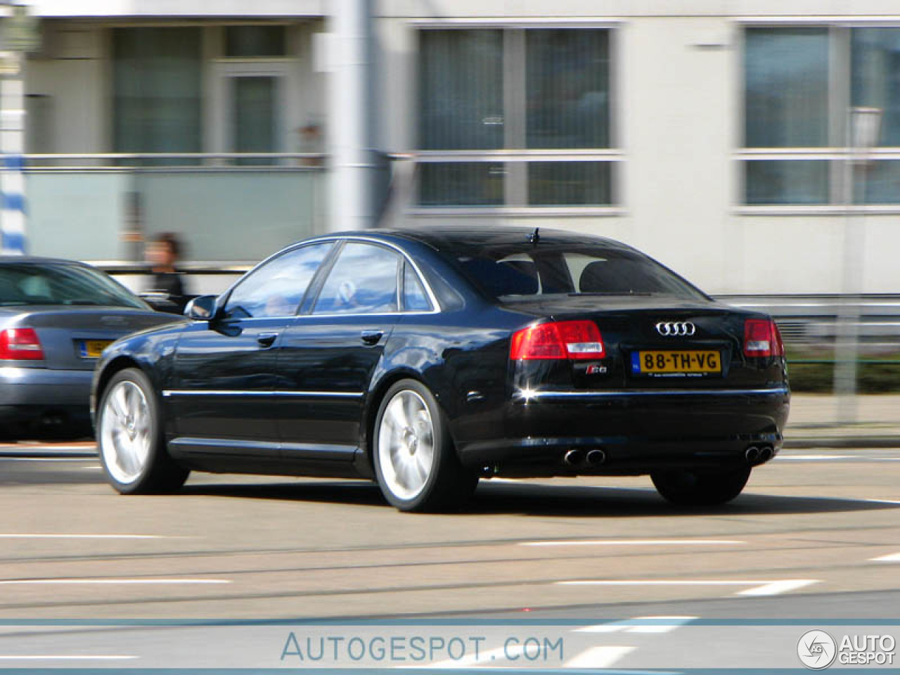 Audi S8 D3