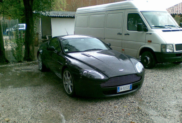 Aston Martin V8 Vantage