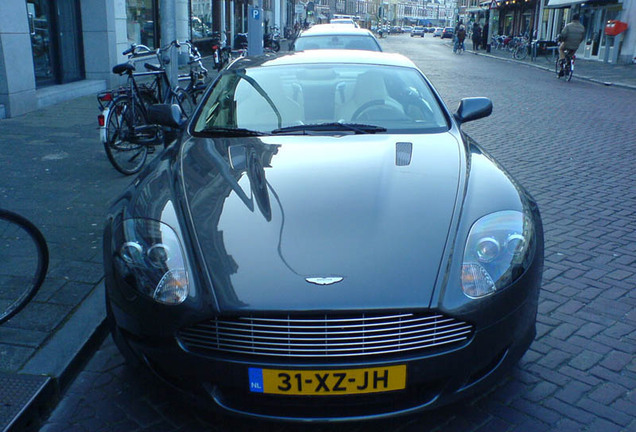 Aston Martin DB9