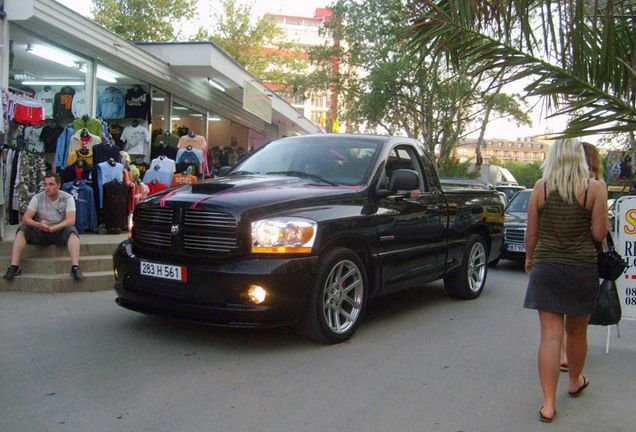 Dodge RAM SRT-10