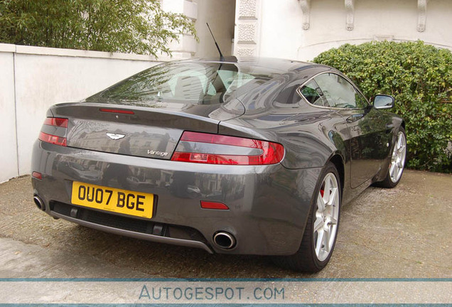 Aston Martin V8 Vantage