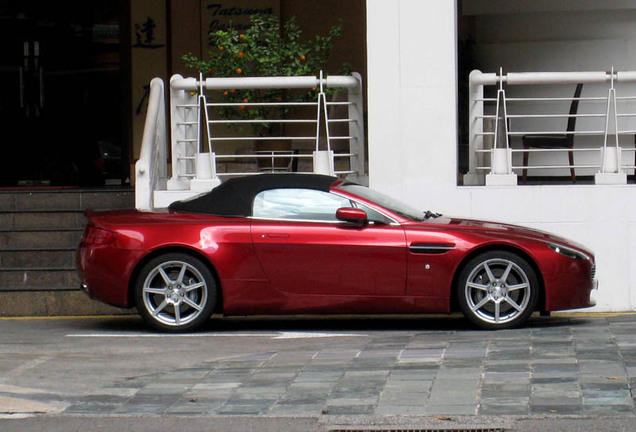 Aston Martin V8 Vantage Roadster