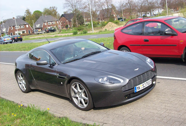 Aston Martin V8 Vantage