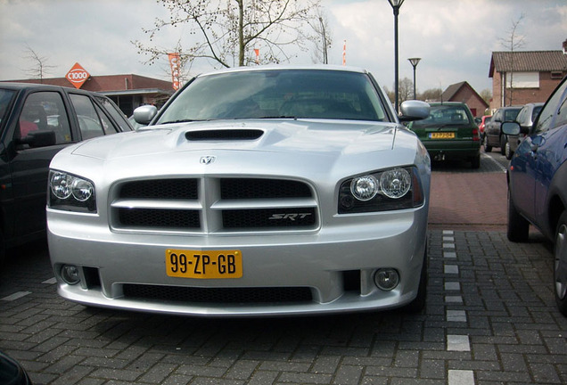 Dodge Charger SRT-8