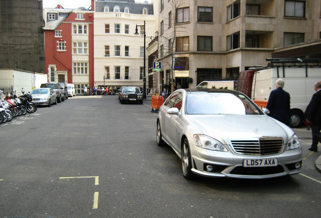 Mercedes-Benz S 63 AMG W221