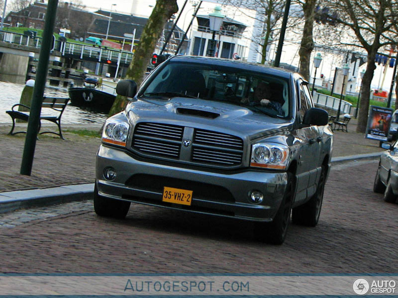 Dodge RAM SRT-10 Quad-Cab