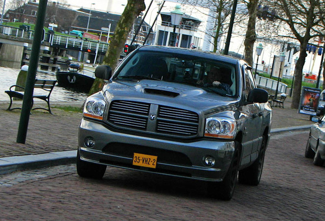 Dodge RAM SRT-10 Quad-Cab