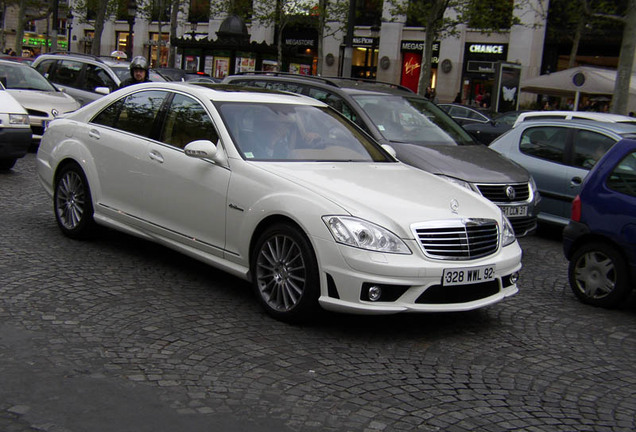 Mercedes-Benz S 63 AMG W221