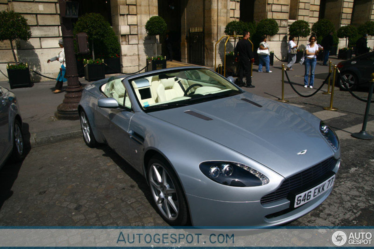 Aston Martin V8 Vantage Roadster