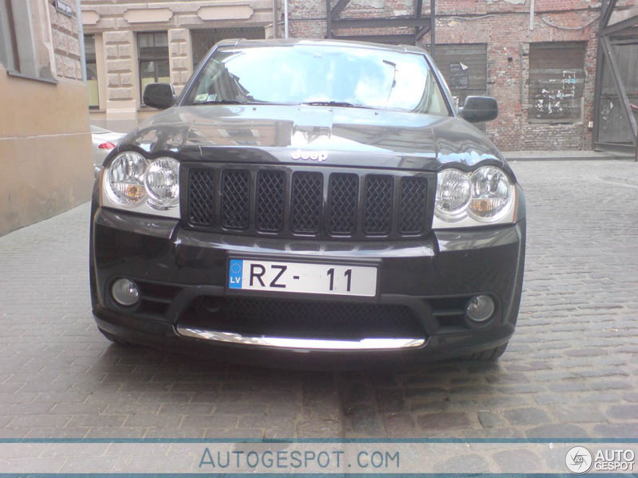 Jeep Grand Cherokee SRT-8 2005