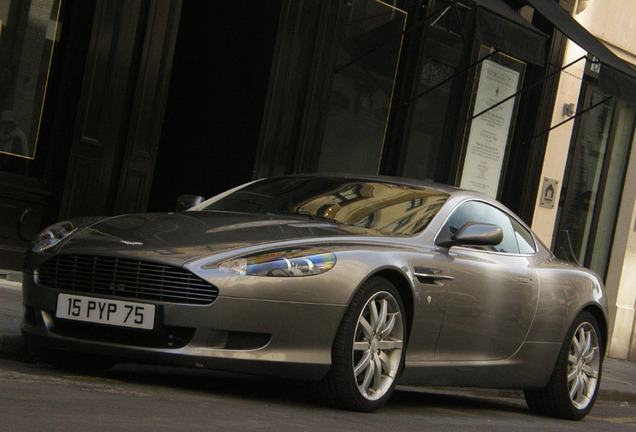 Aston Martin DB9