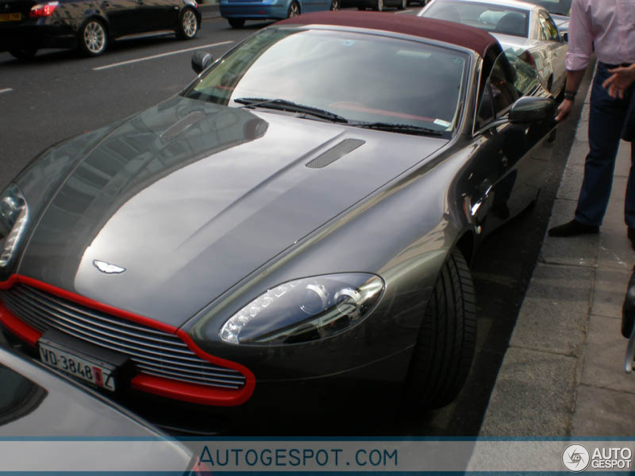 Aston Martin V8 Vantage Roadster