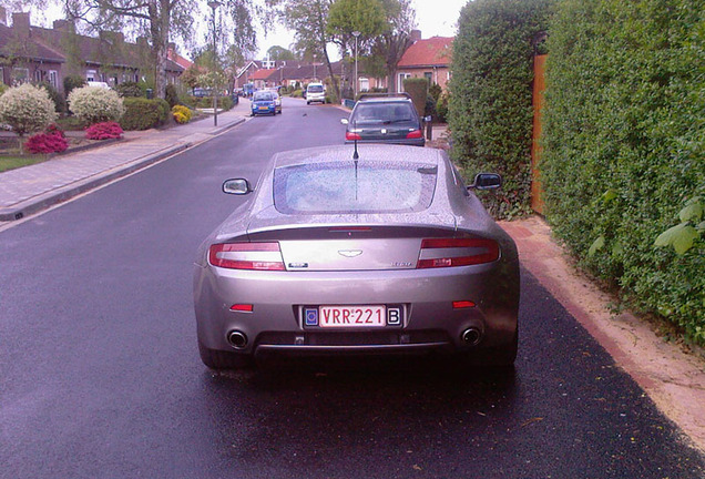 Aston Martin V8 Vantage