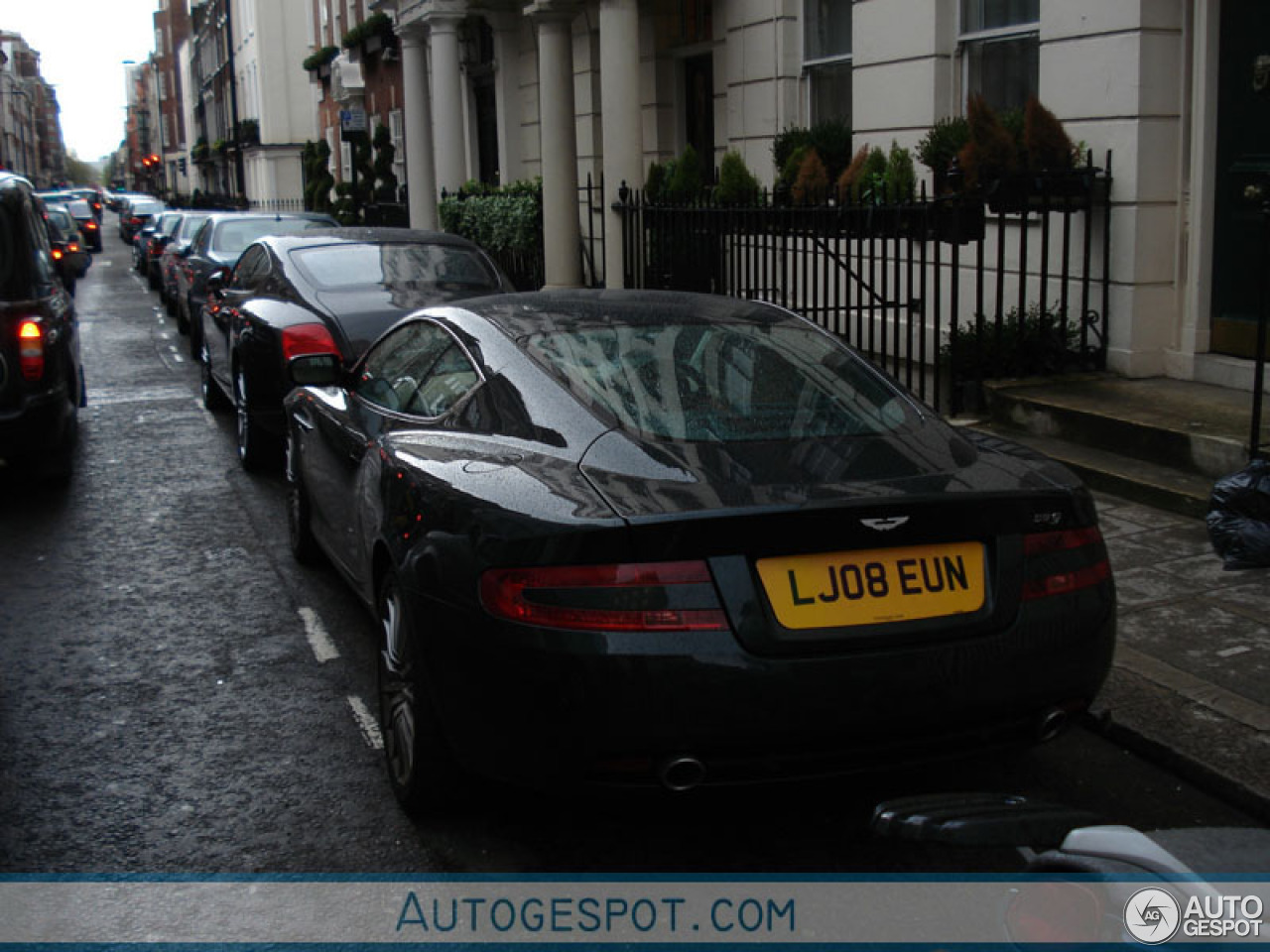 Aston Martin DB9