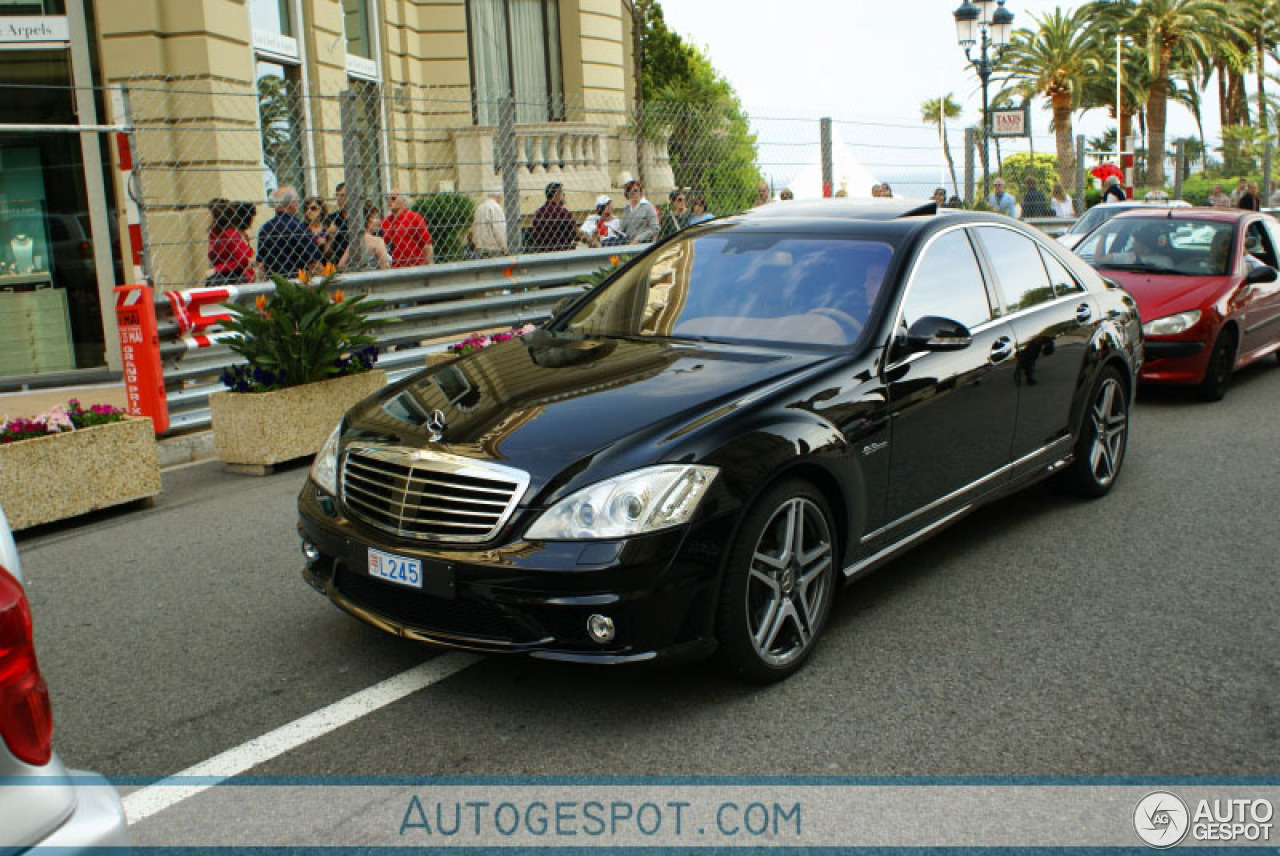 Mercedes-Benz S 63 AMG W221