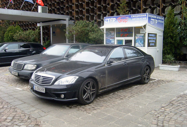 Mercedes-Benz S 65 AMG V221