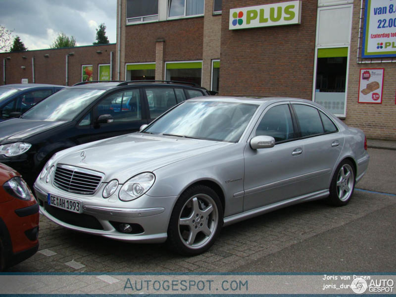 Mercedes-Benz E 55 AMG