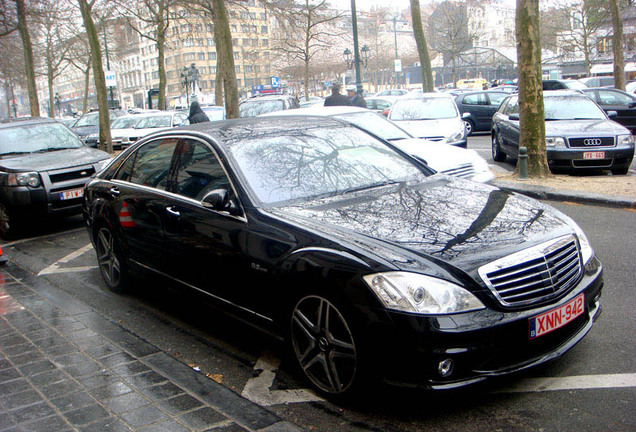 Mercedes-Benz S 63 AMG W221