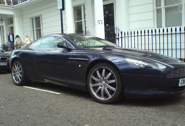 Aston Martin DB9