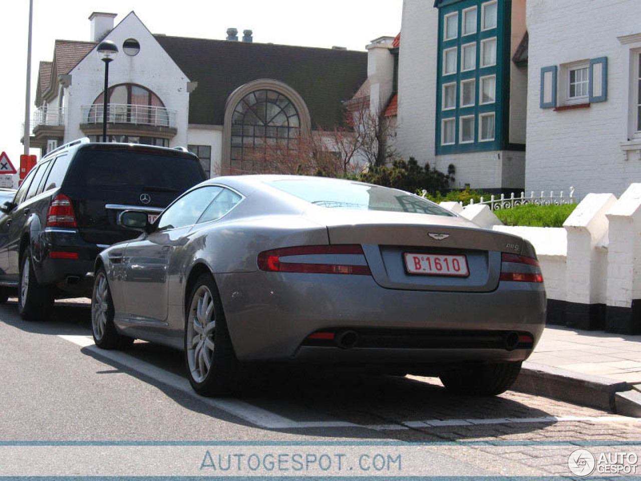 Aston Martin DB9