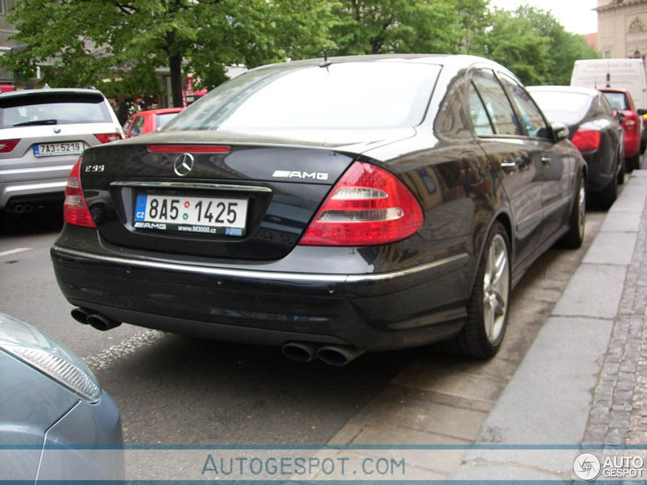 Mercedes-Benz E 55 AMG