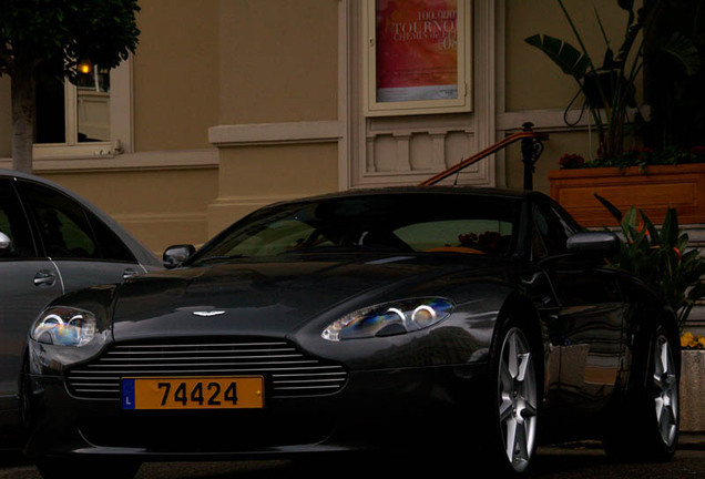 Aston Martin V8 Vantage