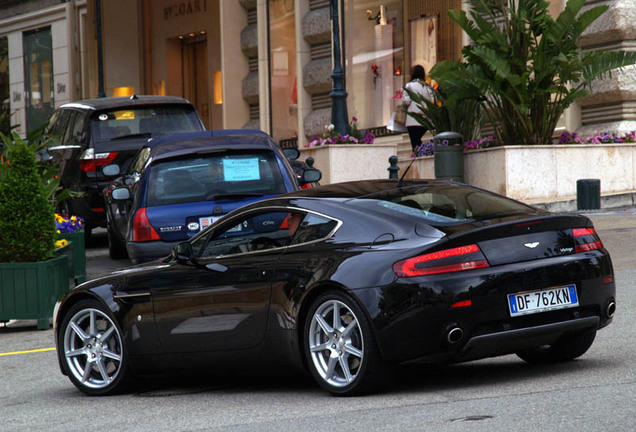 Aston Martin V8 Vantage