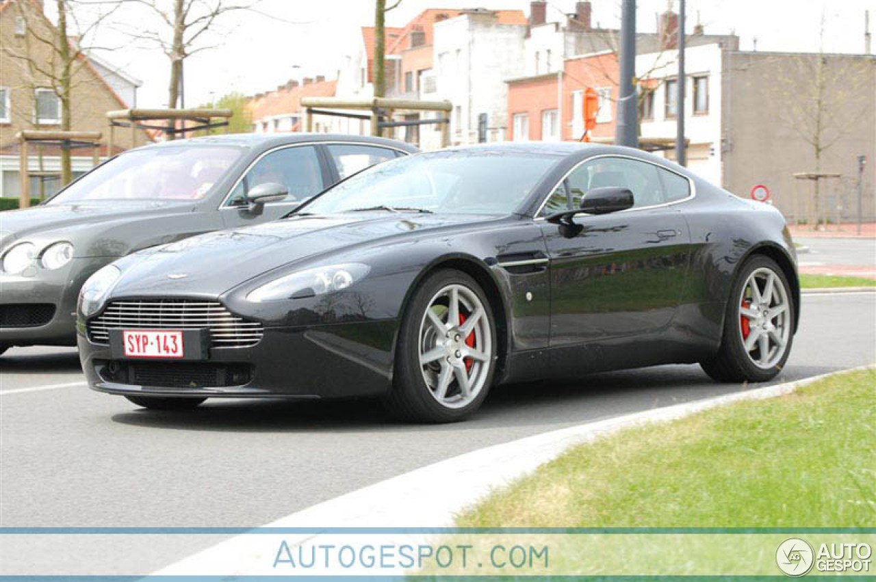 Aston Martin V8 Vantage