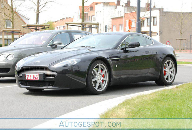 Aston Martin V8 Vantage