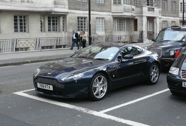 Aston Martin V8 Vantage