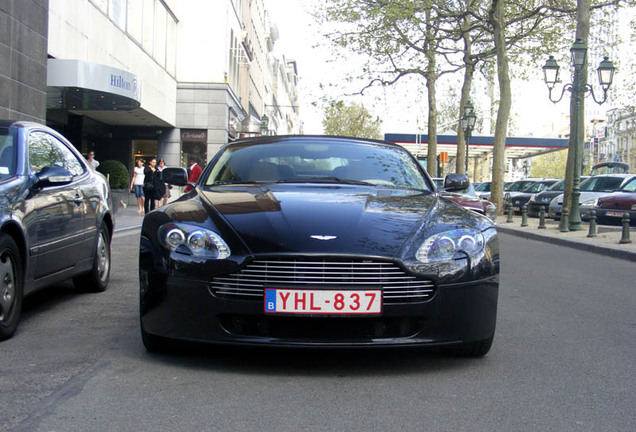 Aston Martin V8 Vantage Roadster