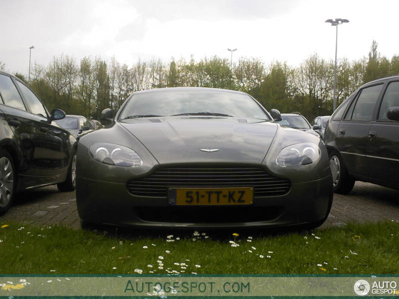 Aston Martin V8 Vantage