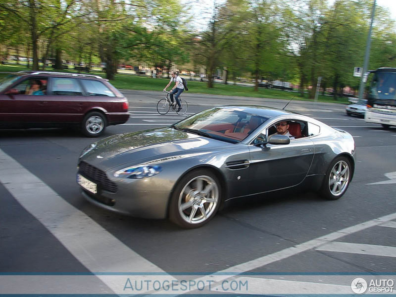 Aston Martin V8 Vantage