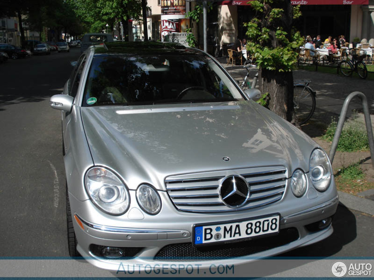 Mercedes-Benz E 55 AMG