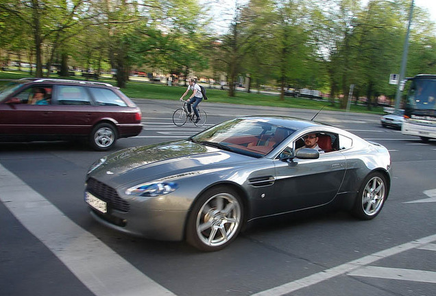 Aston Martin V8 Vantage