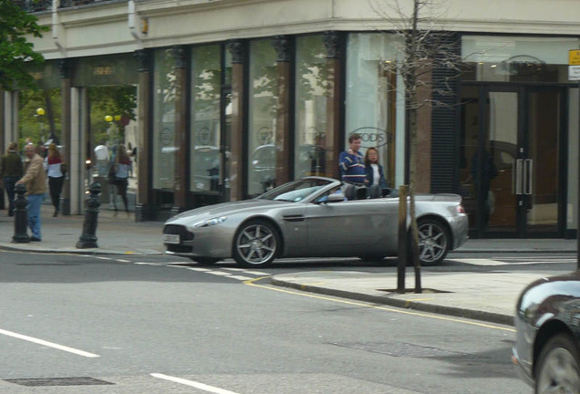 Aston Martin V8 Vantage Roadster