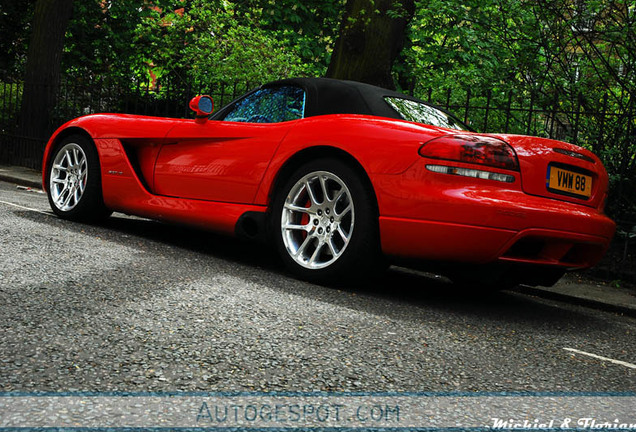 Dodge Viper SRT-10 Roadster 2003