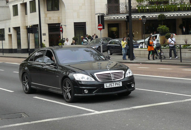 Mercedes-Benz S 63 AMG W221