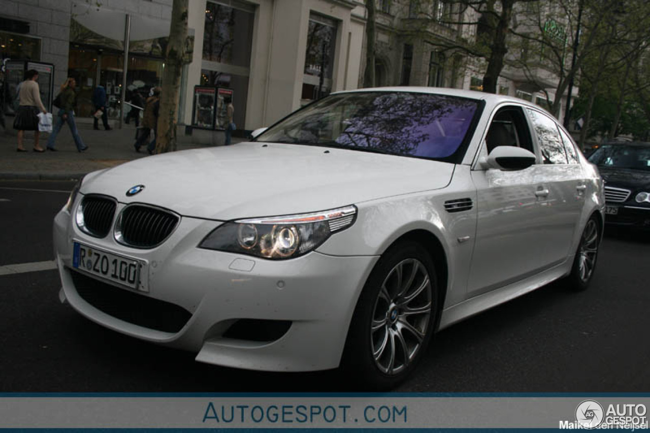 BMW M5 E60 2005