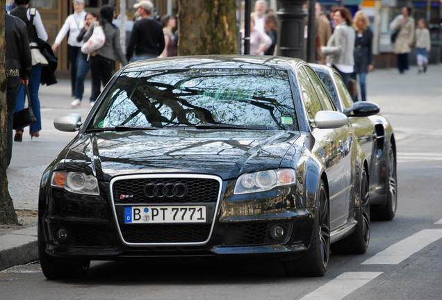 Audi RS4 Sedan