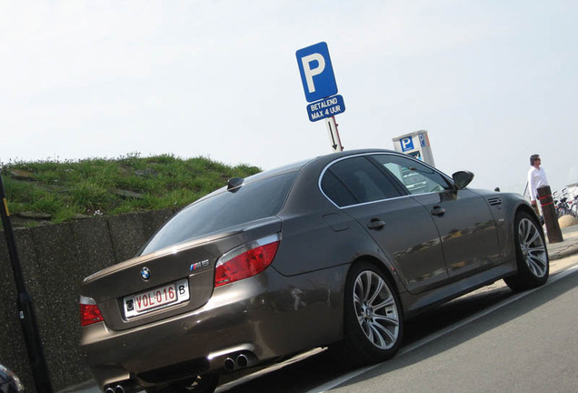 BMW M5 E60 2005