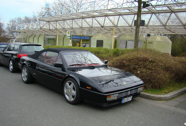 Ferrari Mondial 3.2 Cabriolet