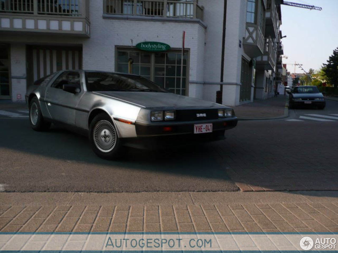 DeLorean DMC-12