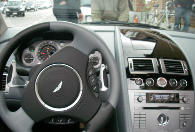 Aston Martin DB9 Volante